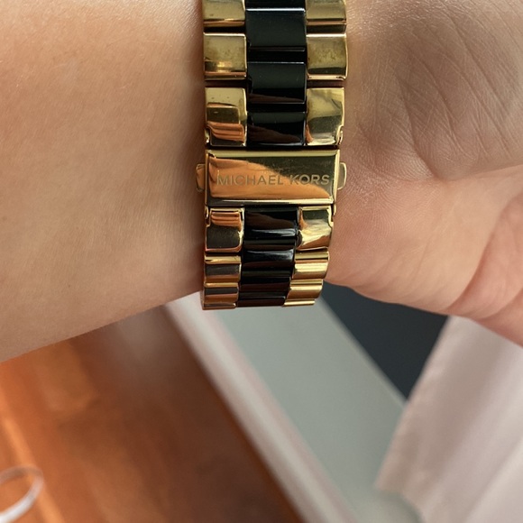 🕰MK chronographe over size watch - Picture 2 of 10